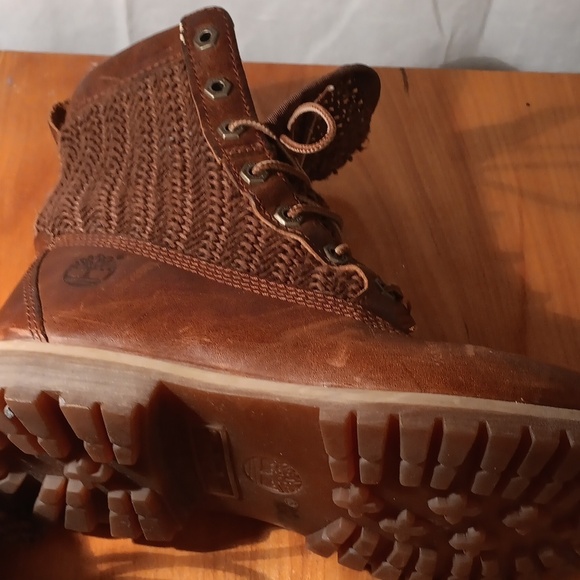 Timberland. Women's Boots Size 6.5 - Picture 11 of 16